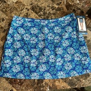 NWT Women’s Tranquility Skort